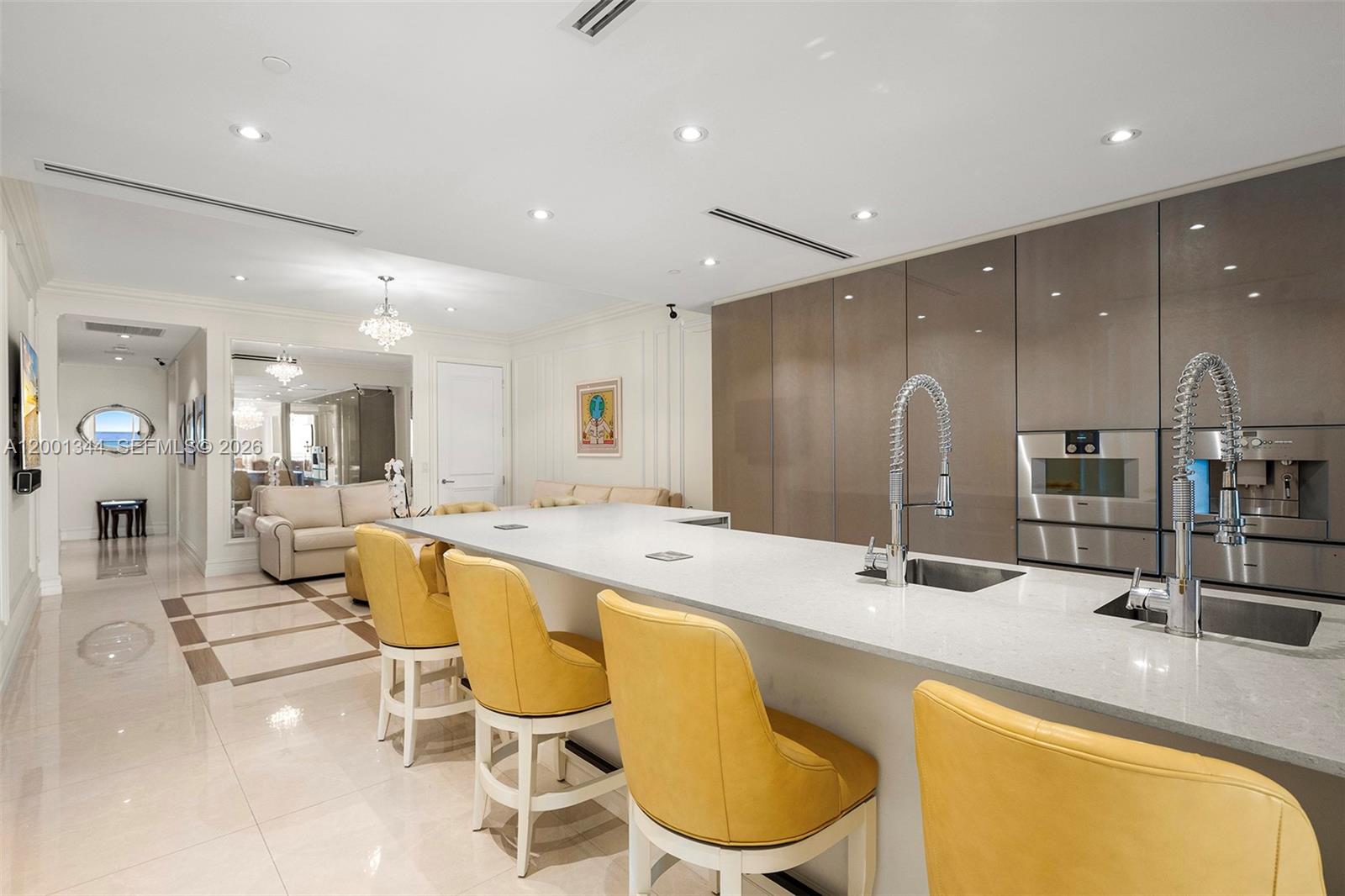 See details 203 4 / 5 3653 sq. ft. $ 2026-04-15 0 Photo