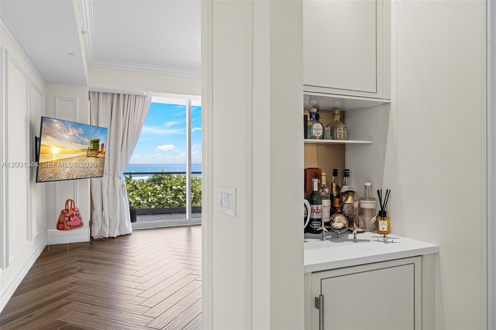 See details 203 4 / 5 3653 sq. ft. $ 2026-04-15 0 Photo