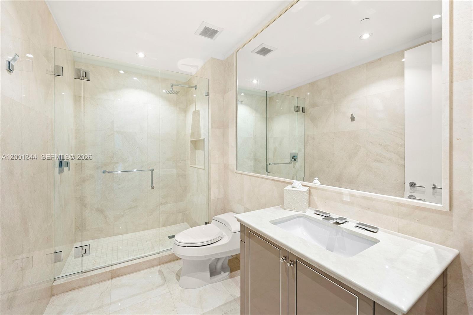 See details 203 4 / 5 3653 sq. ft. $ 2026-04-15 0 Photo