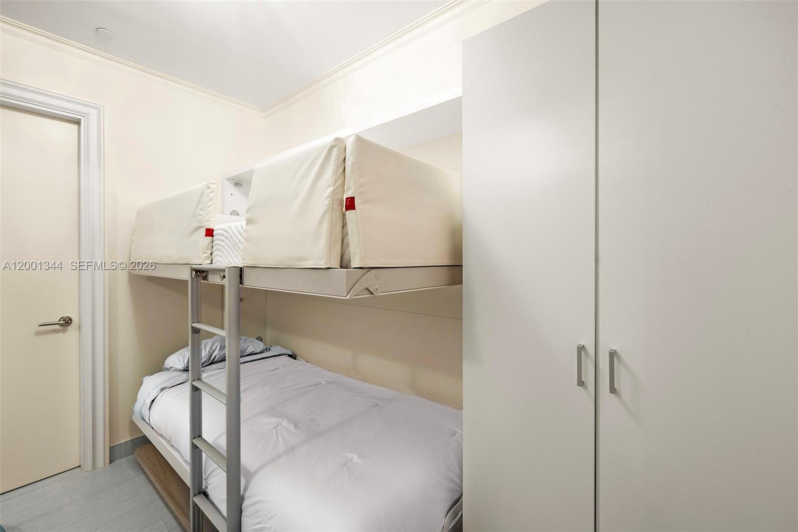 See details 203 4 / 5 3653 sq. ft. $ 2026-04-15 0 Photo