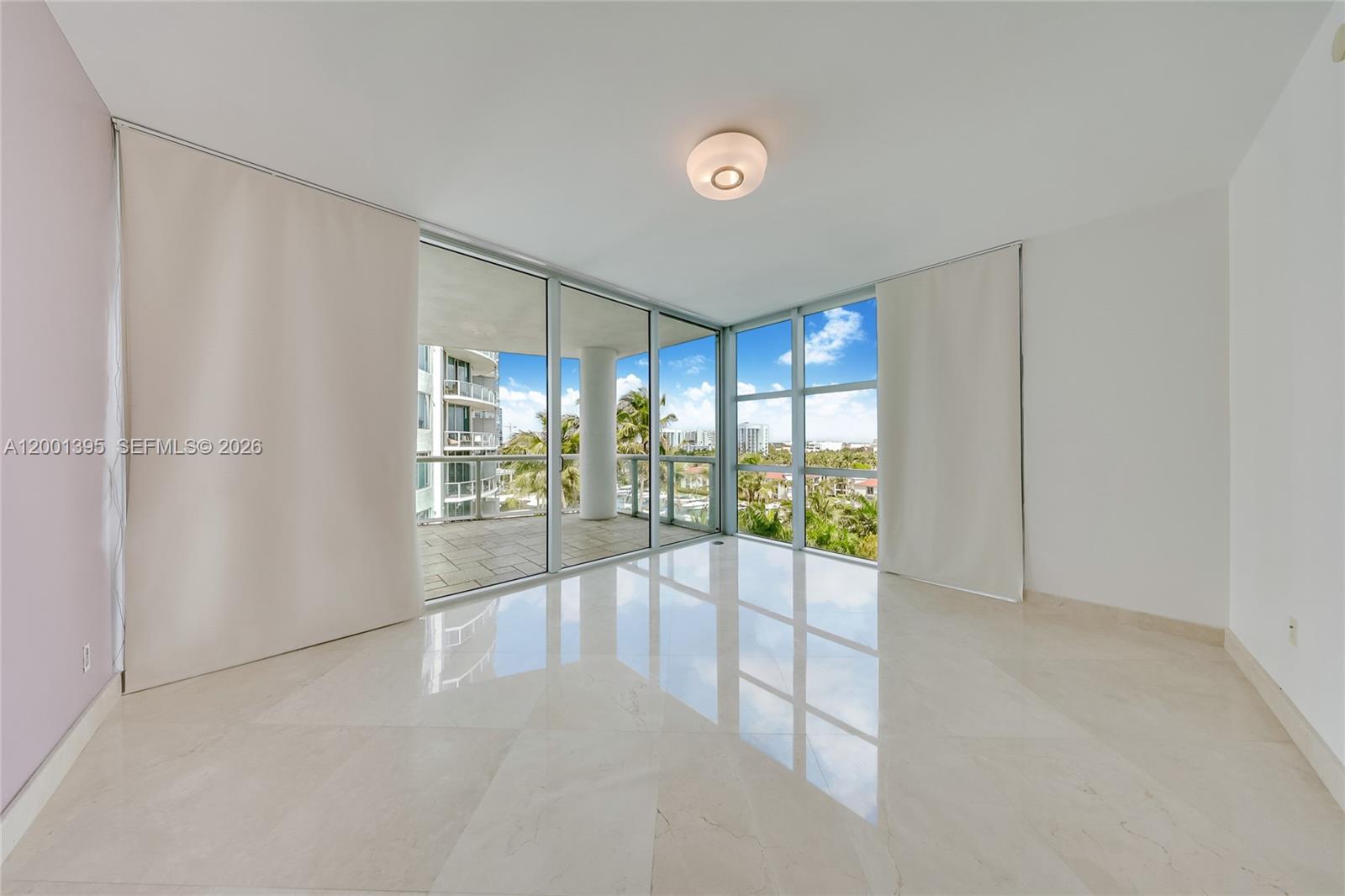Photo of 3131 188th St  #1-808, Aventura, Florida, 33180 - Master Bedroom
