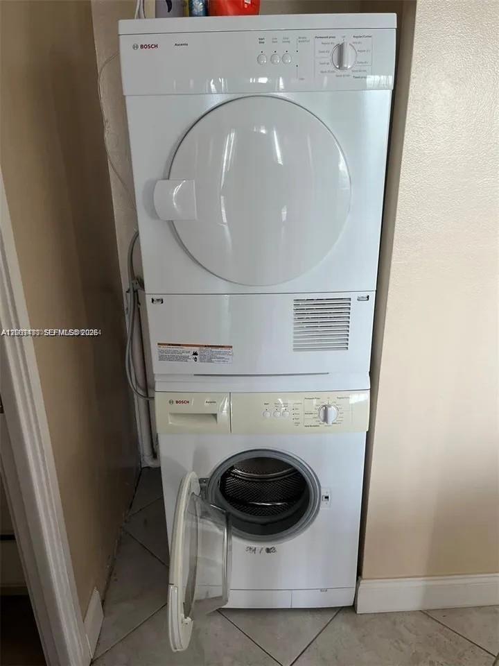 Photo of 3701 Country Club Dr  #705, Aventura, Florida, 33180 - 