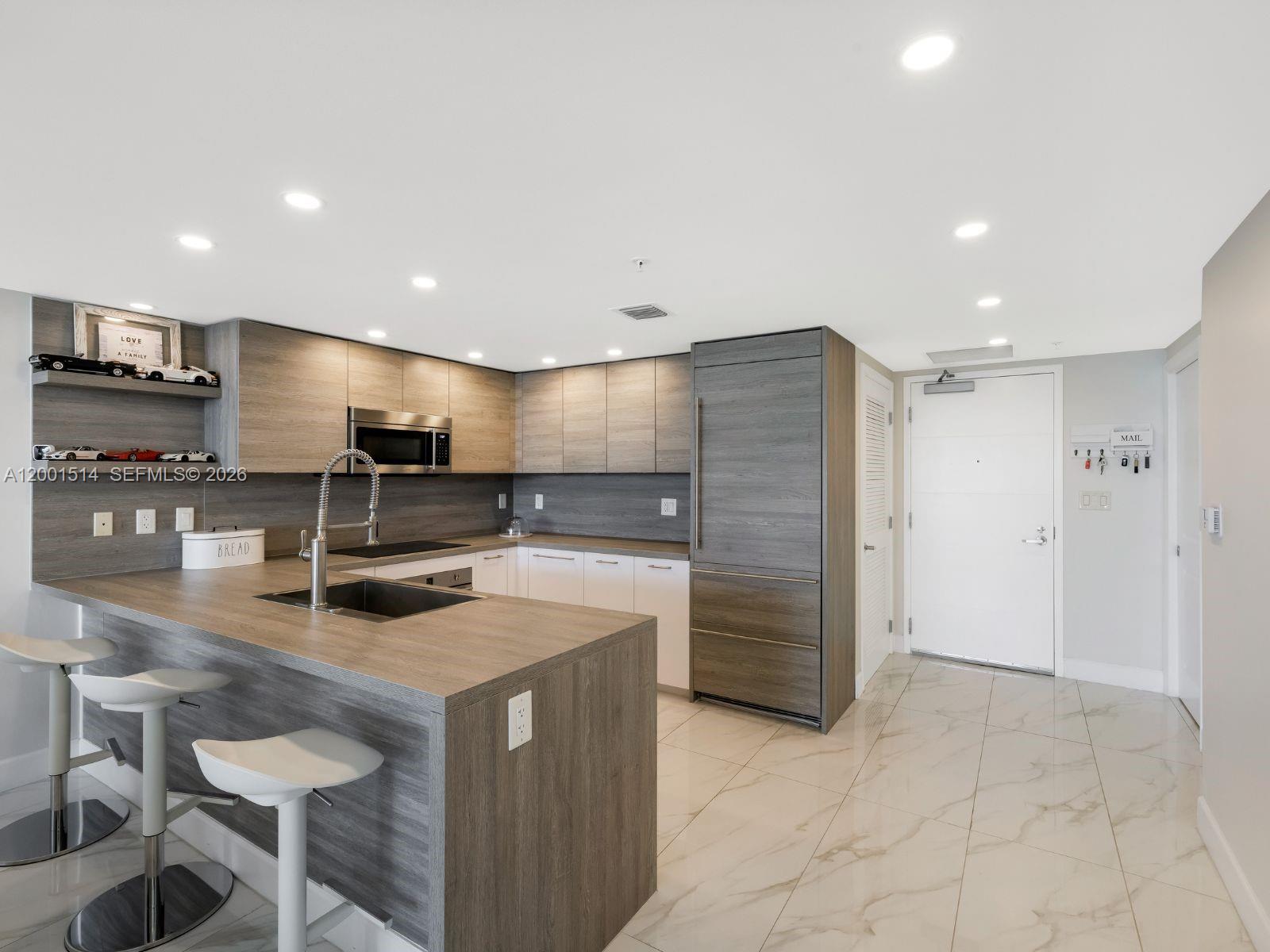 Photo of 400 Sunny Isles Blvd  #1416, Sunny Isles Beach, Florida, 33160 - 