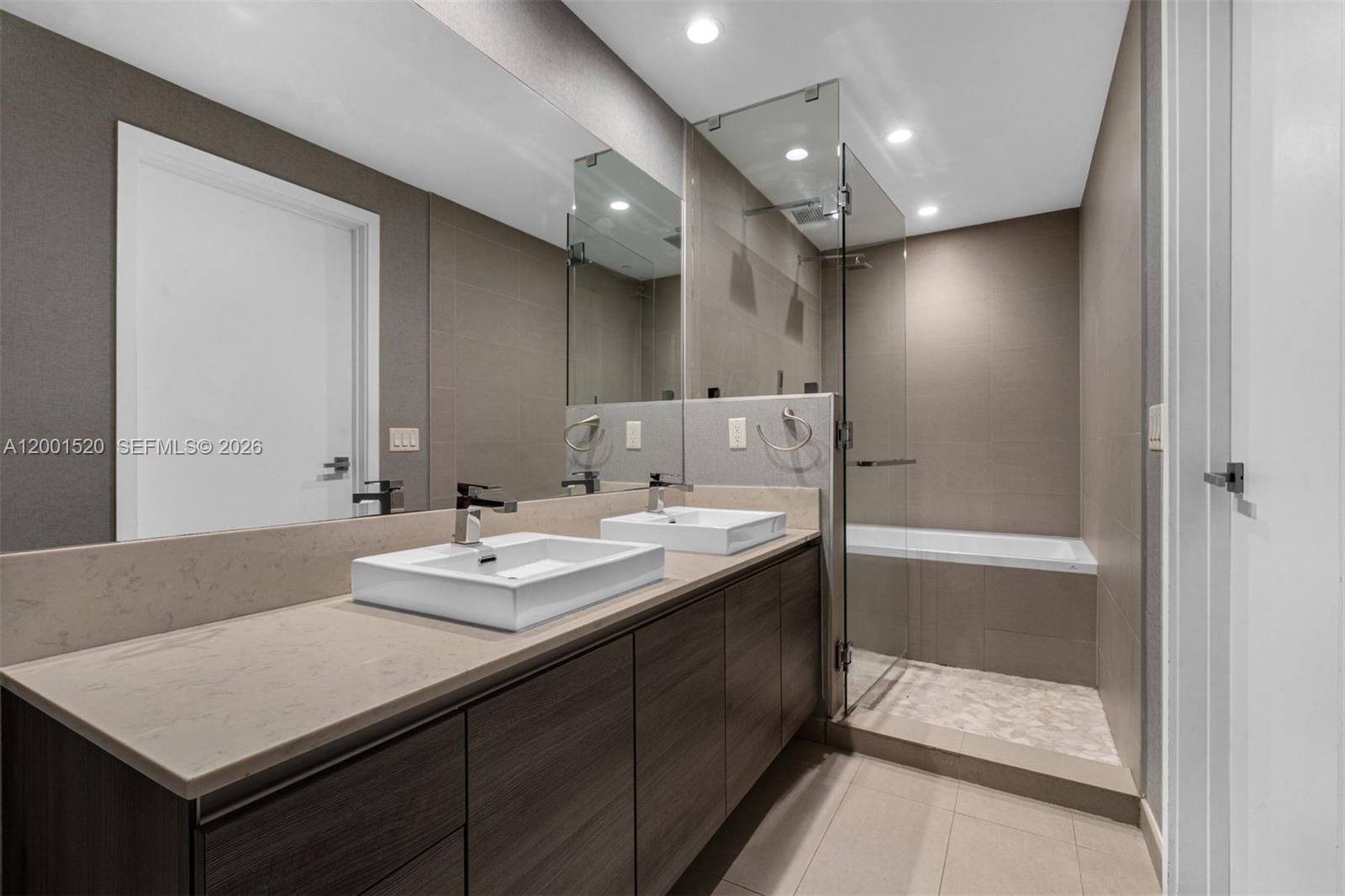 Photo of 1080 Brickell Ave  #905, Miami, Florida, 33131 - 