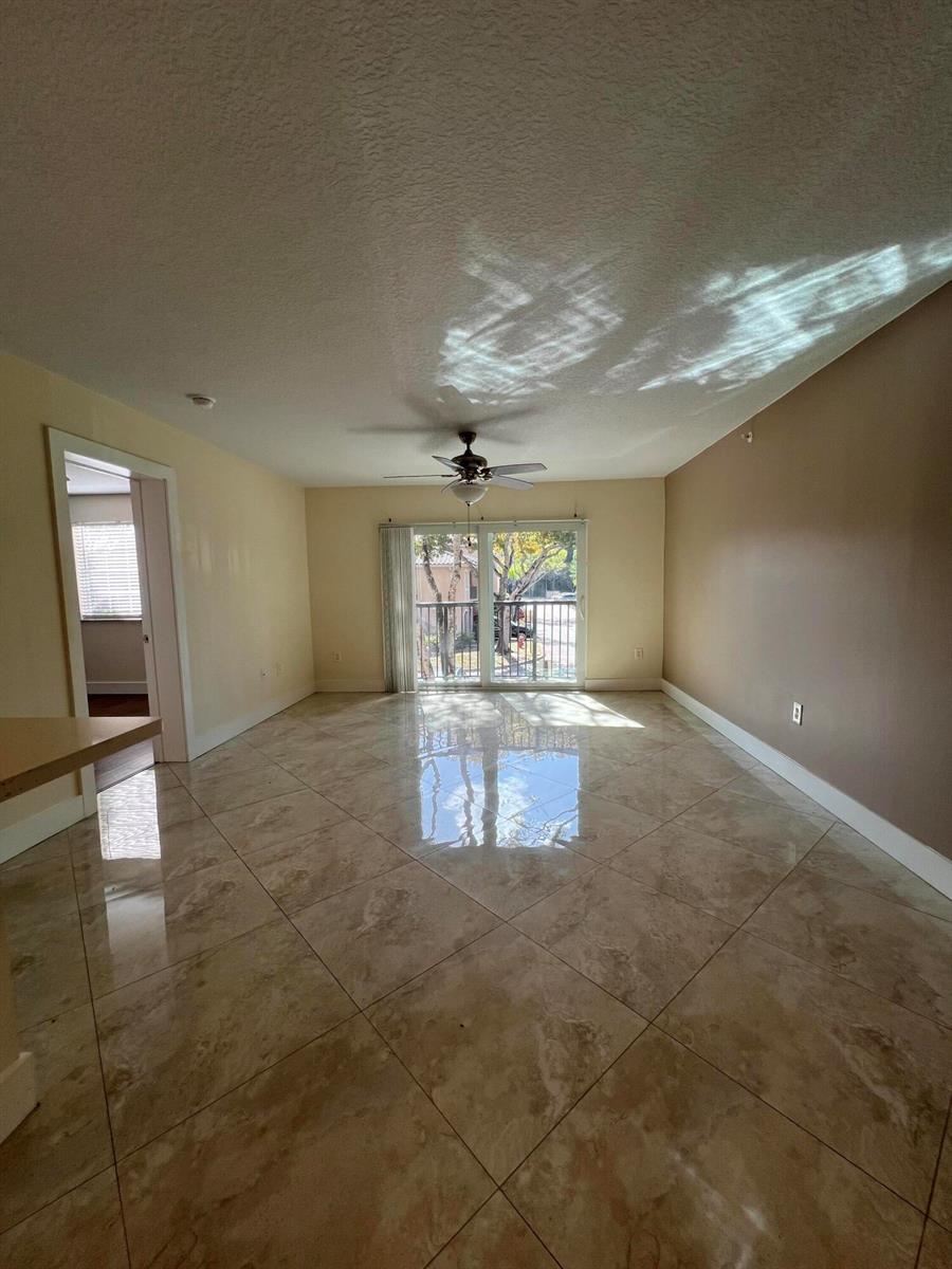 Ver detalles 506 2 / 2 1026 sq. ft. $ 2026-04-21 0 foto