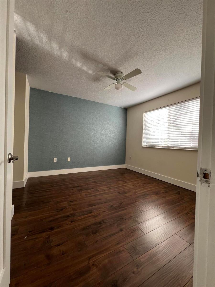 Ver detalles 506 2 / 2 1026 sq. ft. $ 2026-04-21 0 foto