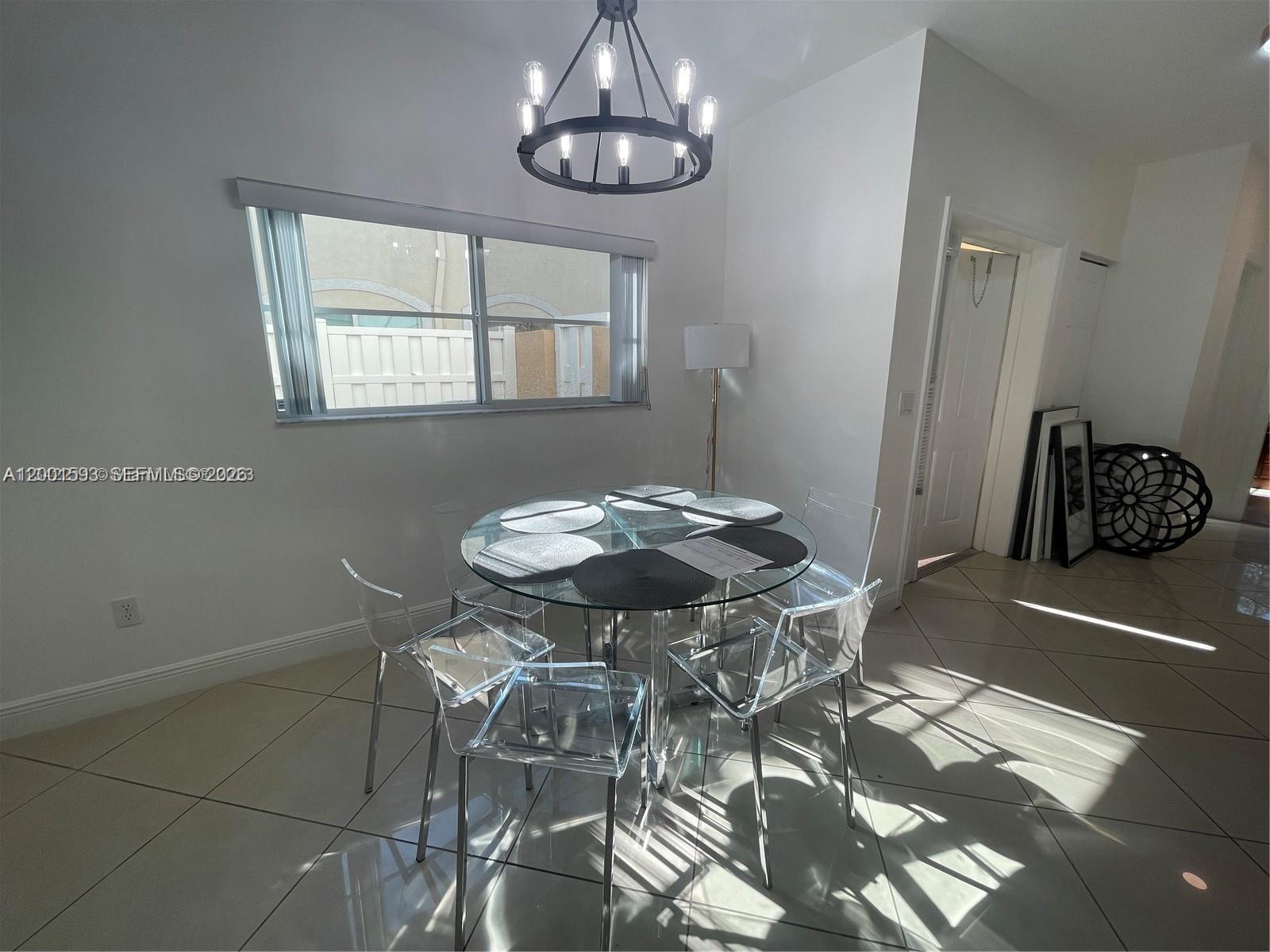   /  11652 sq. ft. $ 2026-04-15 0 Photo