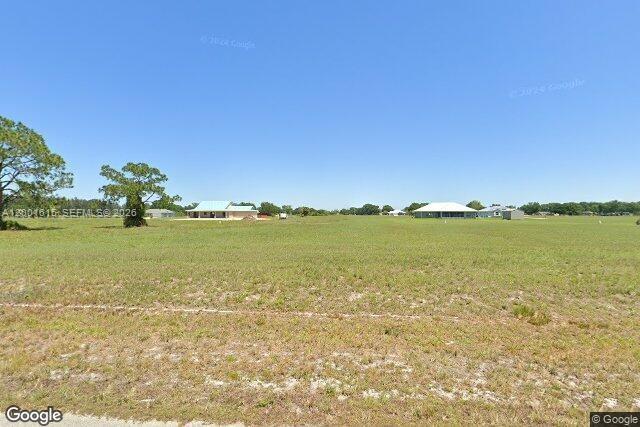   /   sq. ft. $ 2026-04-15 0 foto