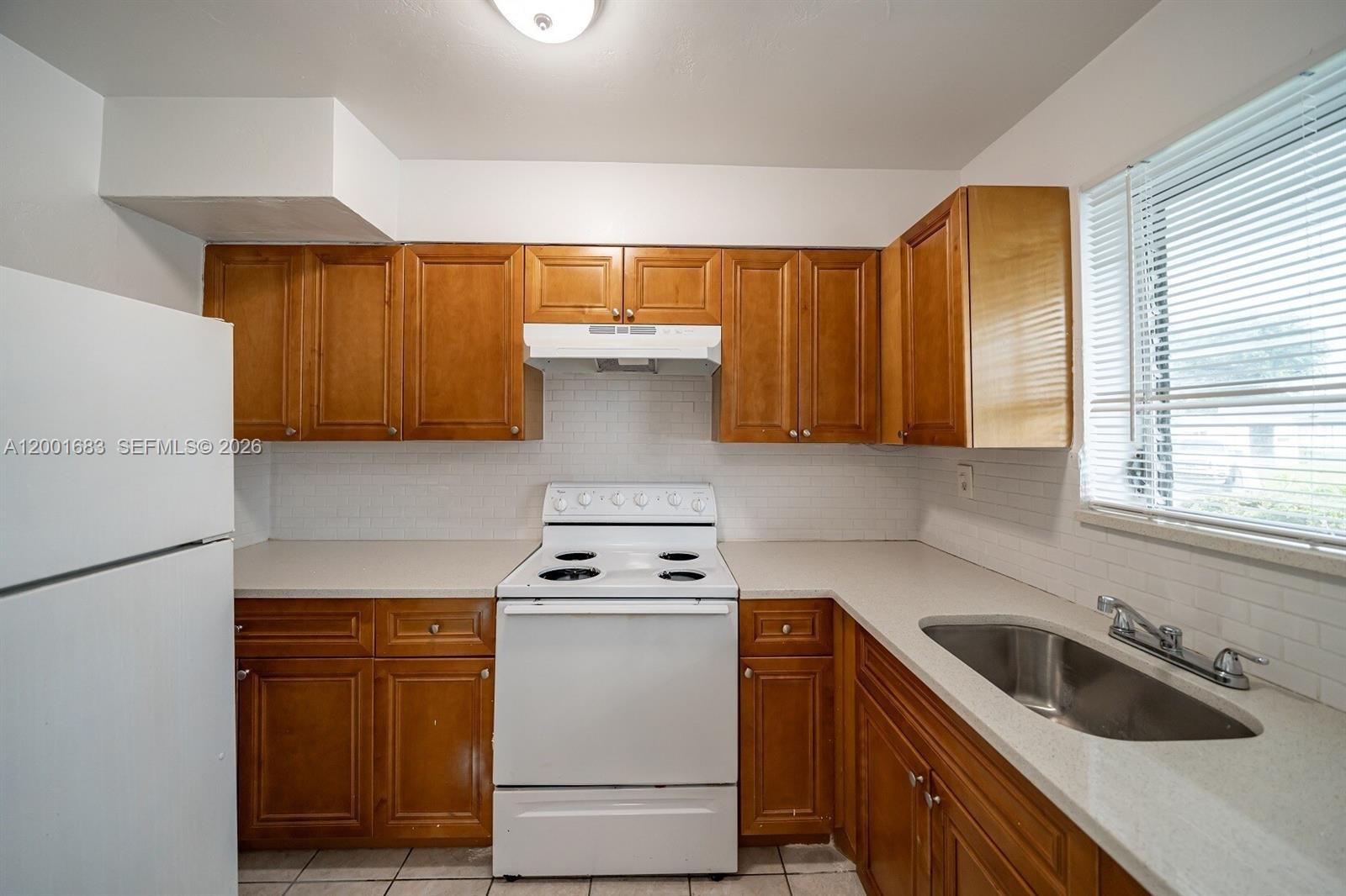 1-16  /   sq. ft. $ 2026-04-15 0 Photo