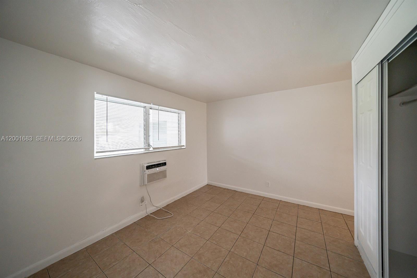 1-16  /   sq. ft. $ 2026-04-15 0 Photo