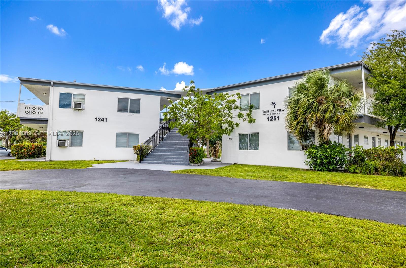 1-16  /   sq. ft. $ 2026-04-15 0 Photo