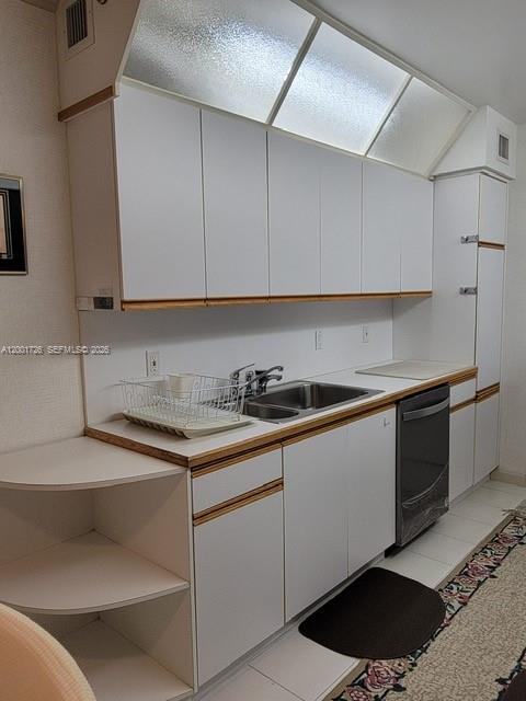 1511 1 / 2 1140 sq. ft. $ 2026-04-15 0 Photo