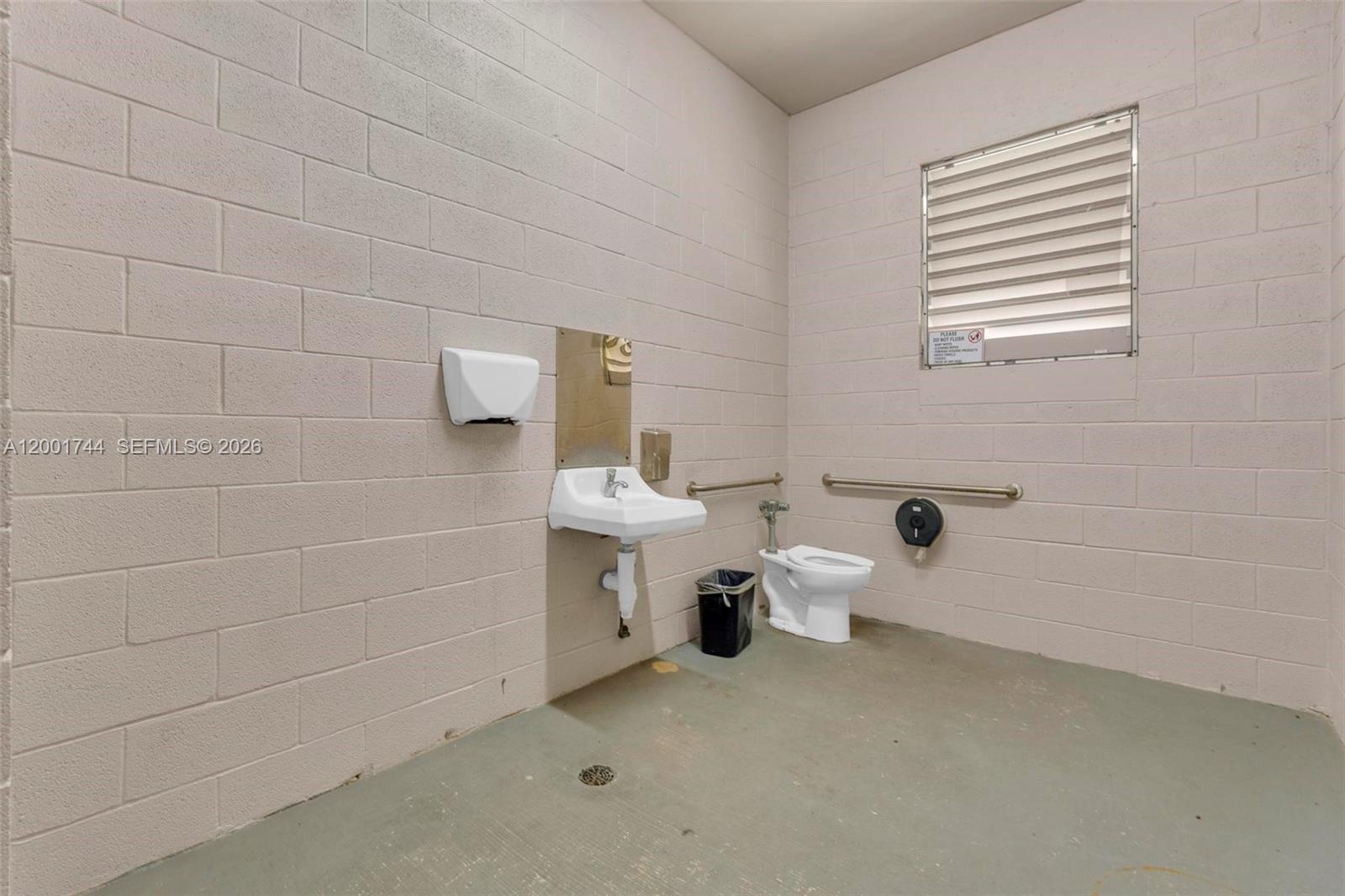   /   sq. ft. $ 2026-04-15 0 Photo