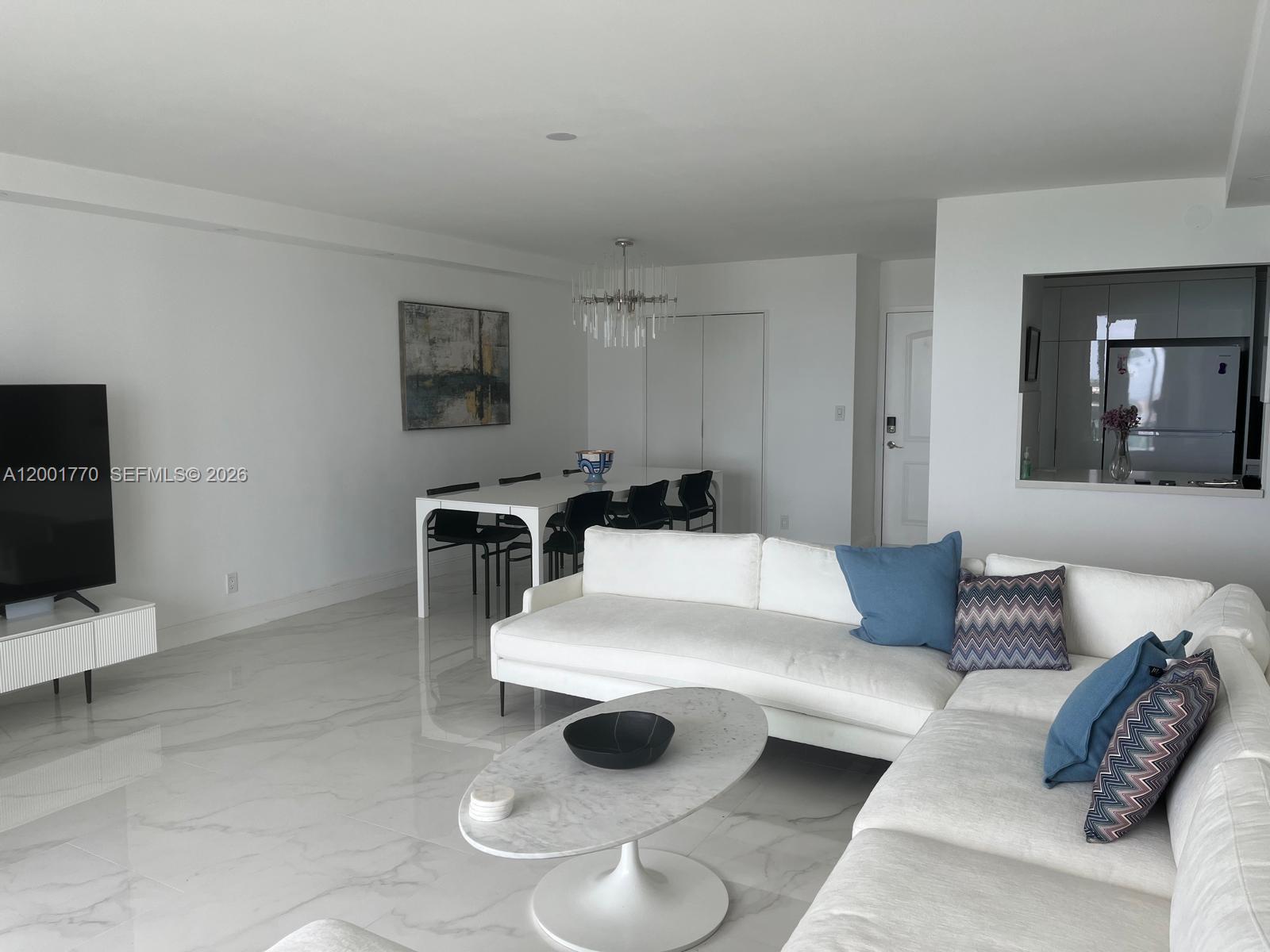 See details 1006 2 / 2 1521 sq. ft. $ 2026-04-15 0 Photo