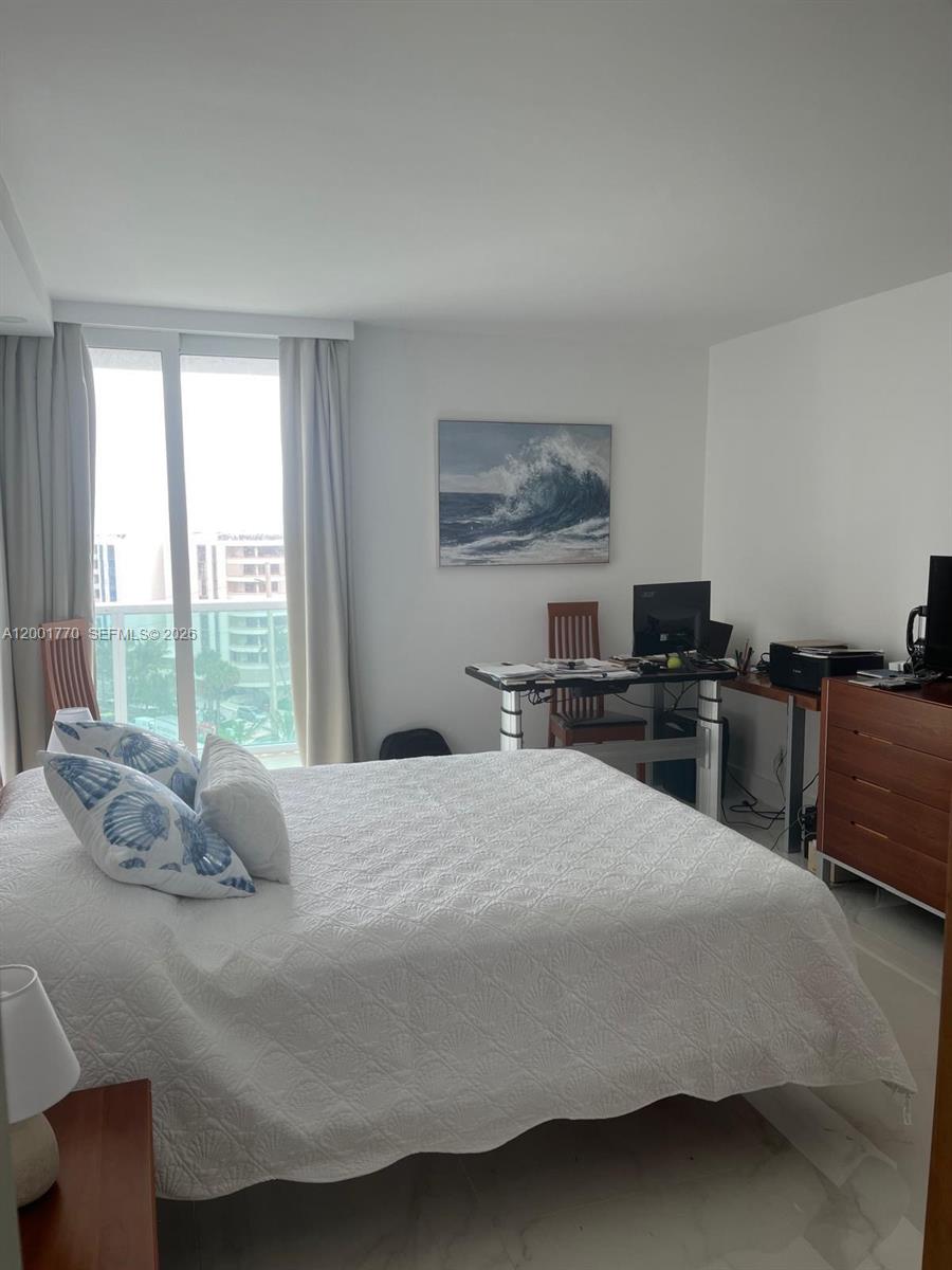 See details 1006 2 / 2 1521 sq. ft. $ 2026-04-15 0 Photo