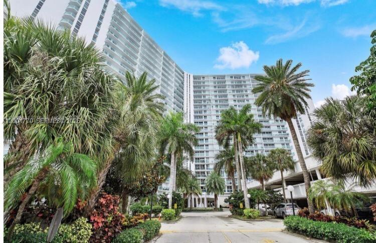 See details 1006 2 / 2 1521 sq. ft. $ 2026-04-15 0 Photo