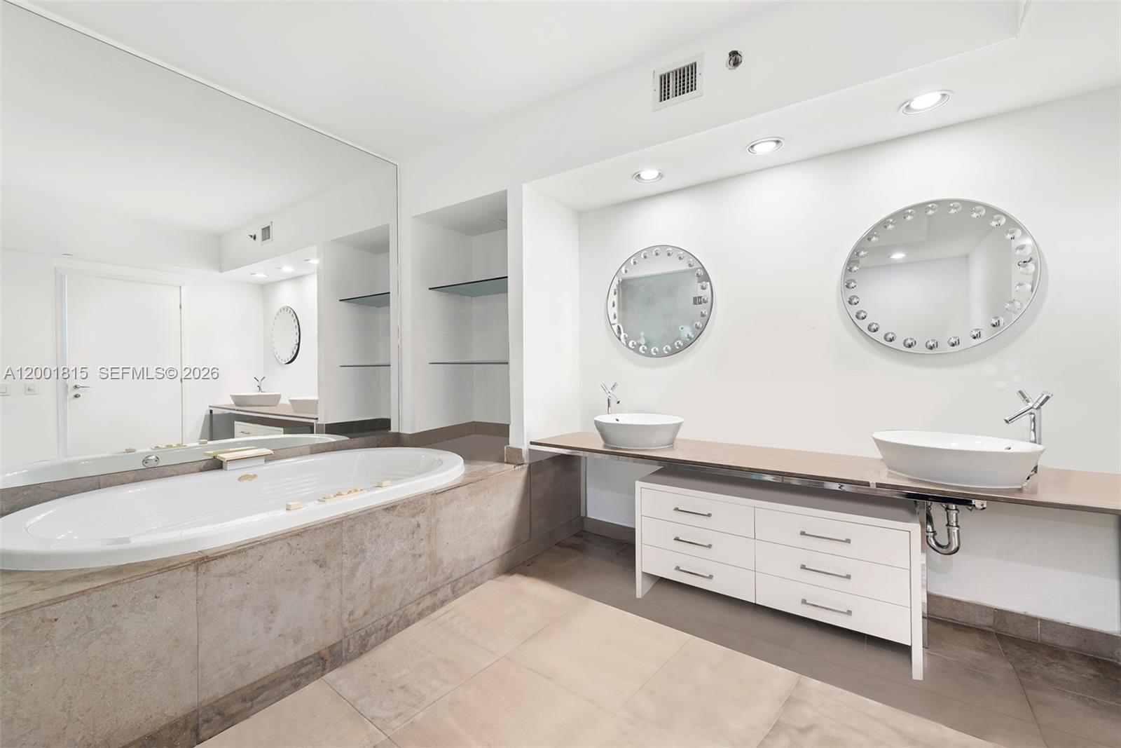 Photo of 450 Alton Rd  #2704, Miami Beach, Florida, 33139 - 