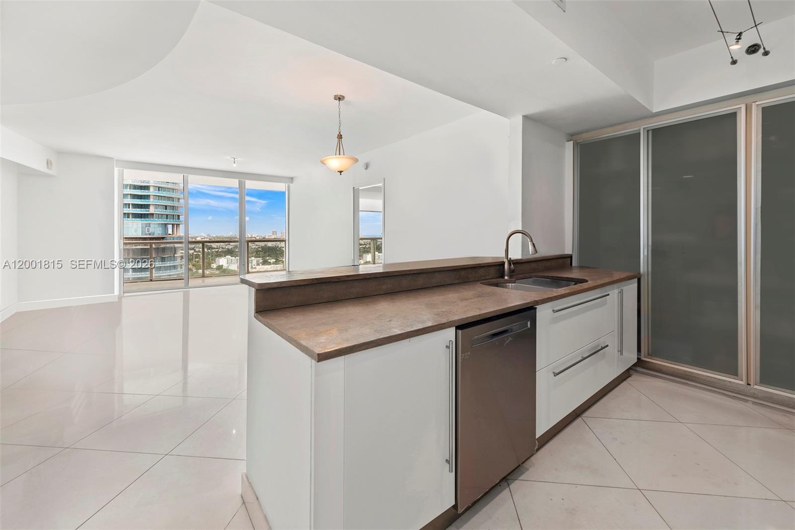 Photo of 450 Alton Rd  #2704, Miami Beach, Florida, 33139 - 