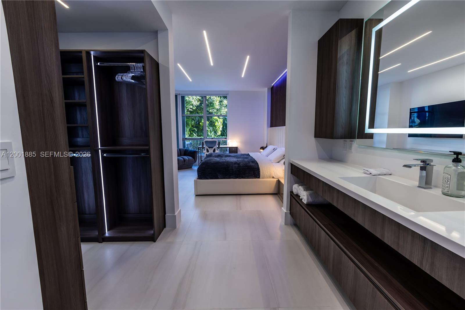 Photo of 3600 Mystic Pointe Dr  #114, Aventura, Florida, 33180 - 