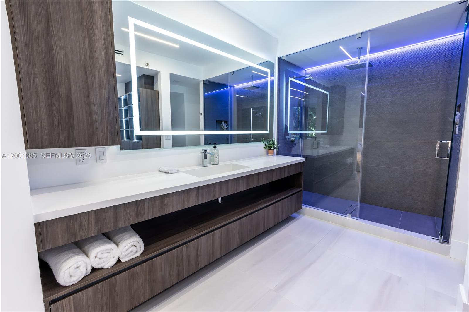 Photo of 3600 Mystic Pointe Dr  #114, Aventura, Florida, 33180 - 