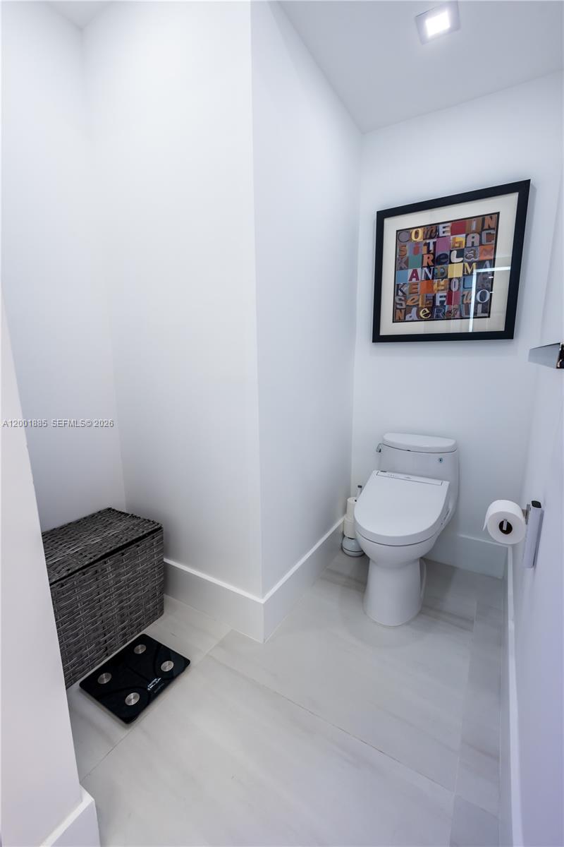 Photo of 3600 Mystic Pointe Dr  #114, Aventura, Florida, 33180 - 