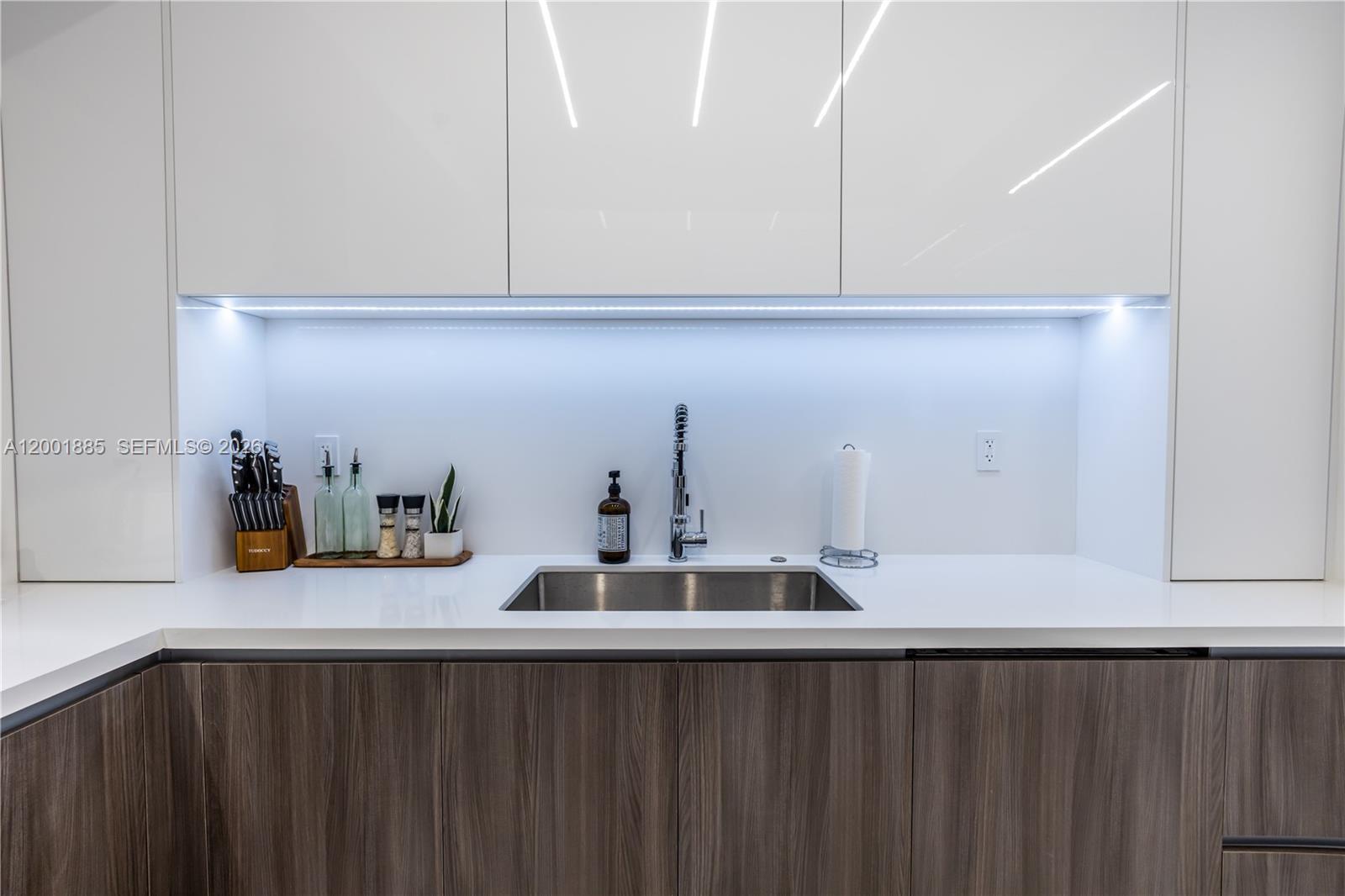 Photo of 3600 Mystic Pointe Dr  #114, Aventura, Florida, 33180 - 