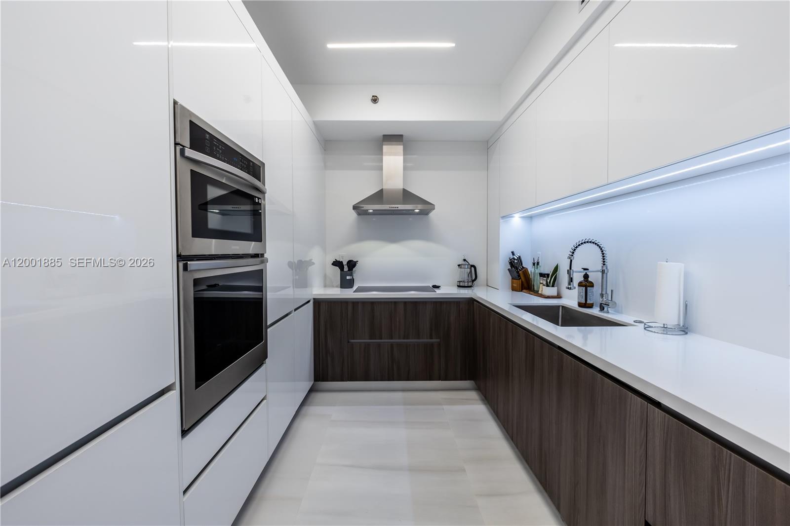 Photo of 3600 Mystic Pointe Dr  #114, Aventura, Florida, 33180 - 