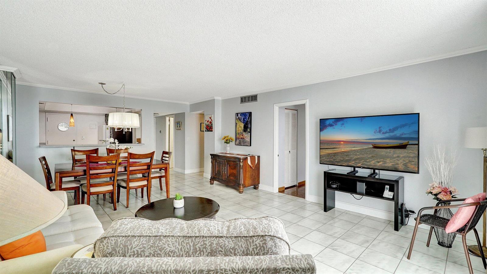 Photo of 427 Golden Isles  #5j, Hallandale Beach, Florida, 33009 - 15-web-or-mls-DSC04201