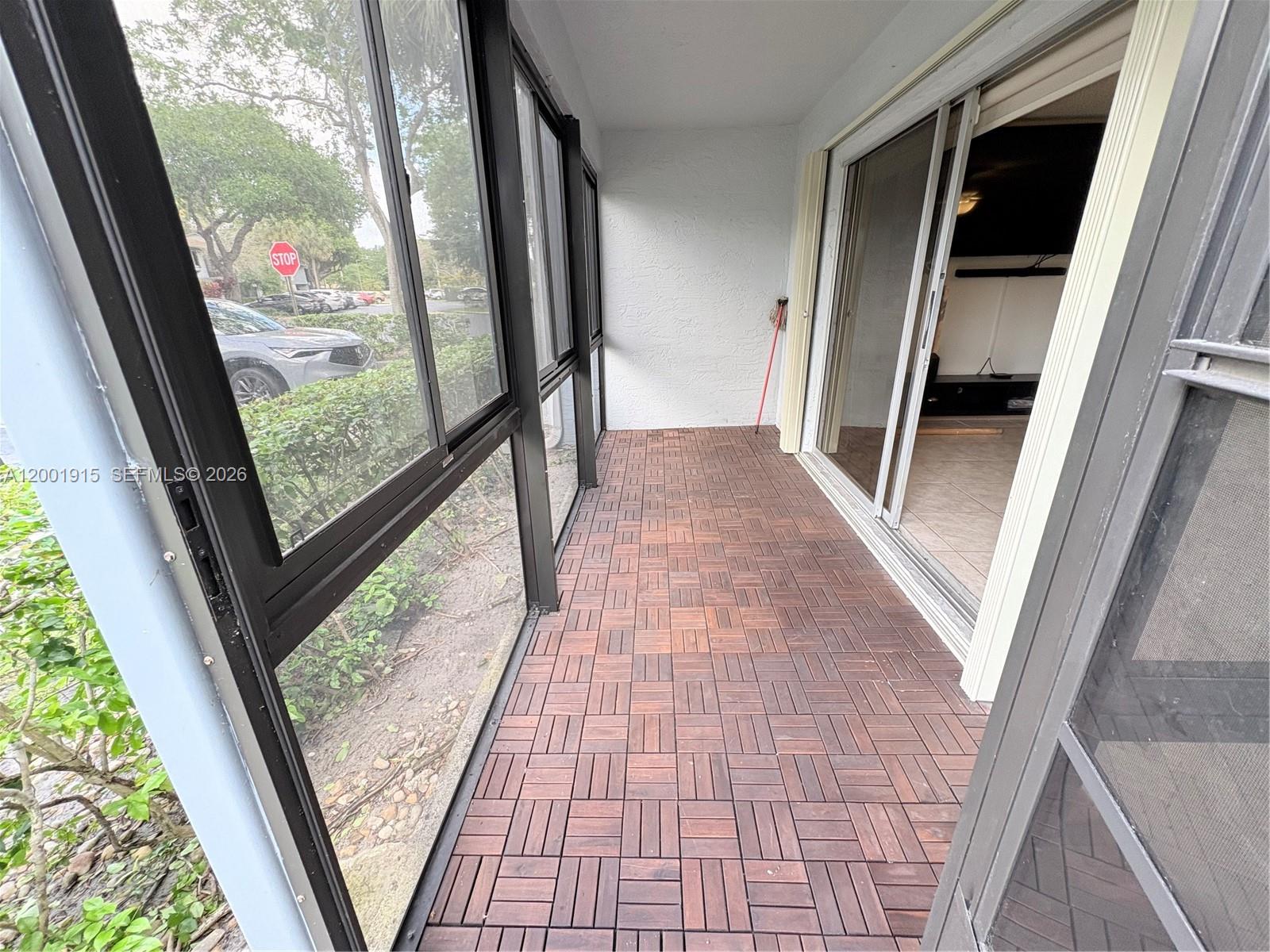 101 1 / 1 700 sq. ft. $ 2026-04-15 0 Photo