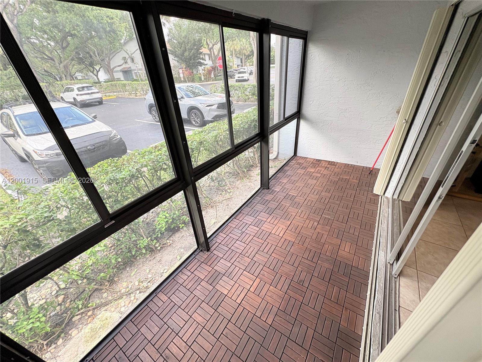 101 1 / 1 700 sq. ft. $ 2026-04-15 0 Photo