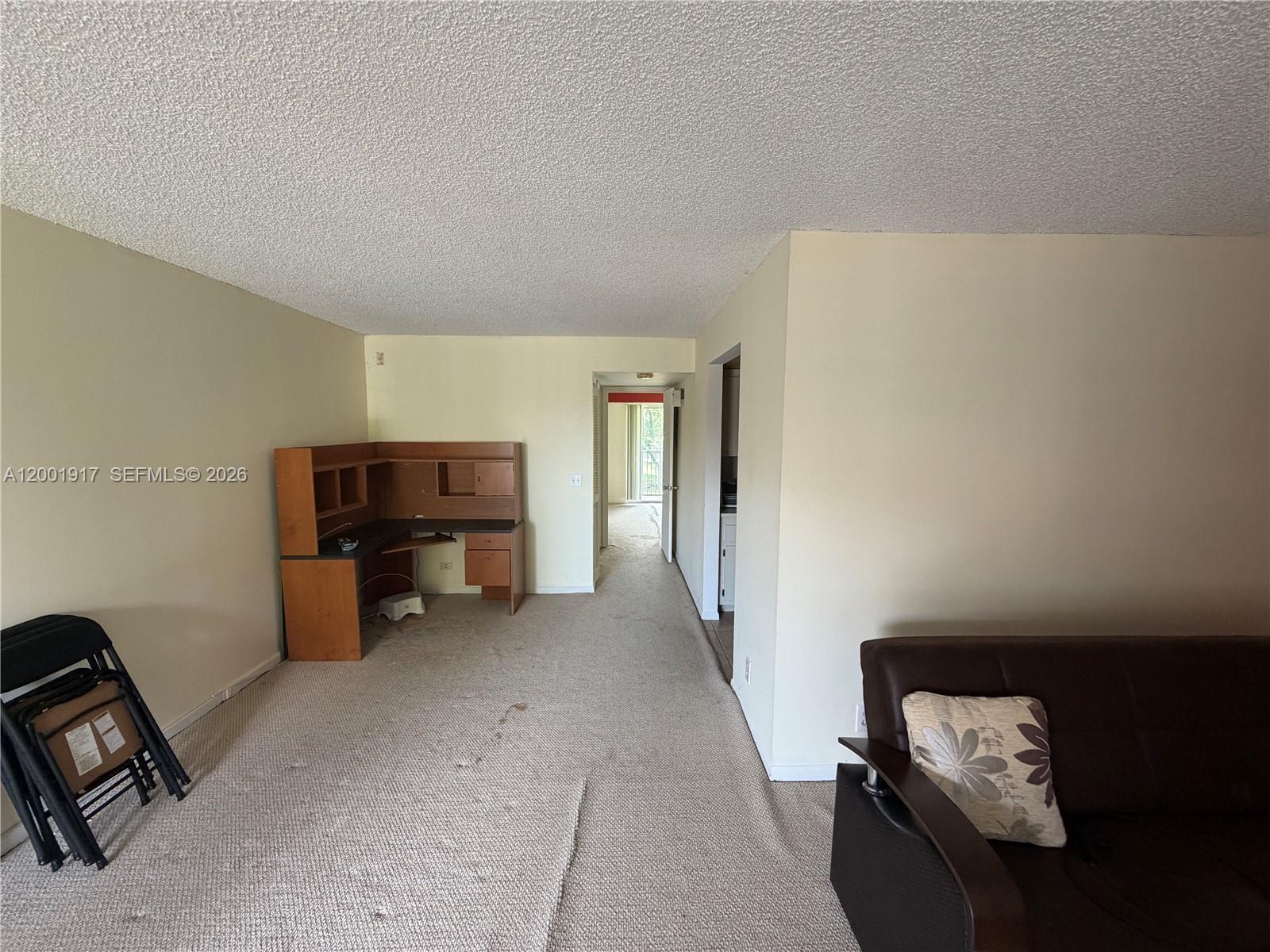 T306 1 / 2  sq. ft. $ 2026-04-15 0 Photo