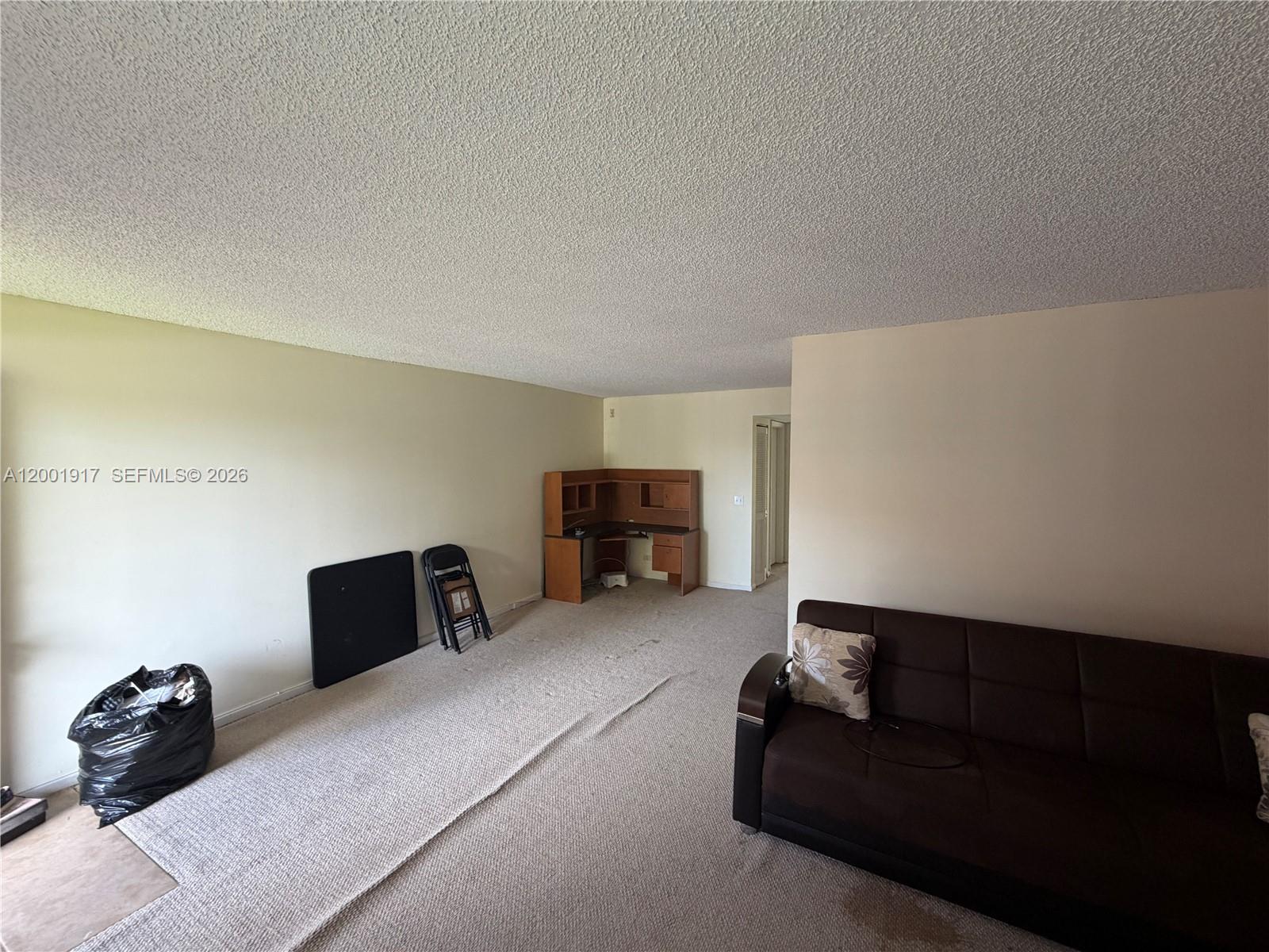 T306 1 / 2  sq. ft. $ 2026-04-15 0 Photo