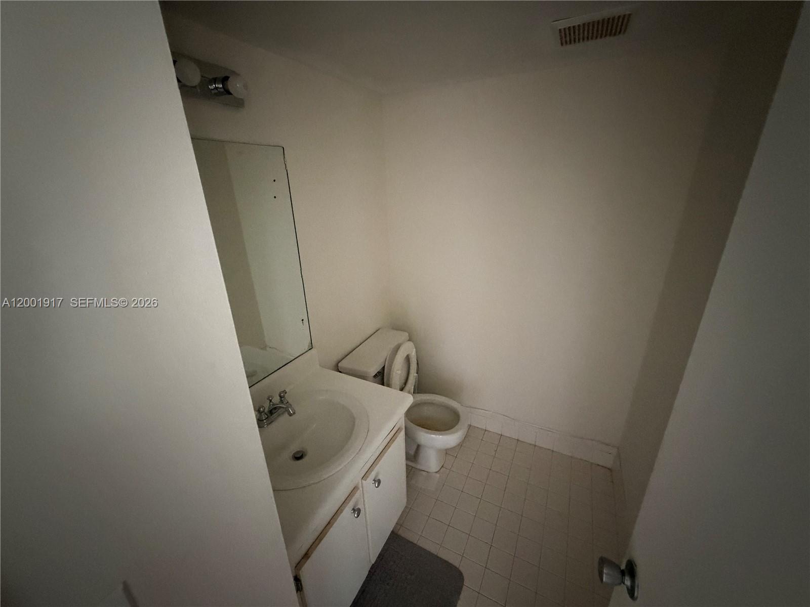 T306 1 / 2  sq. ft. $ 2026-04-15 0 Photo