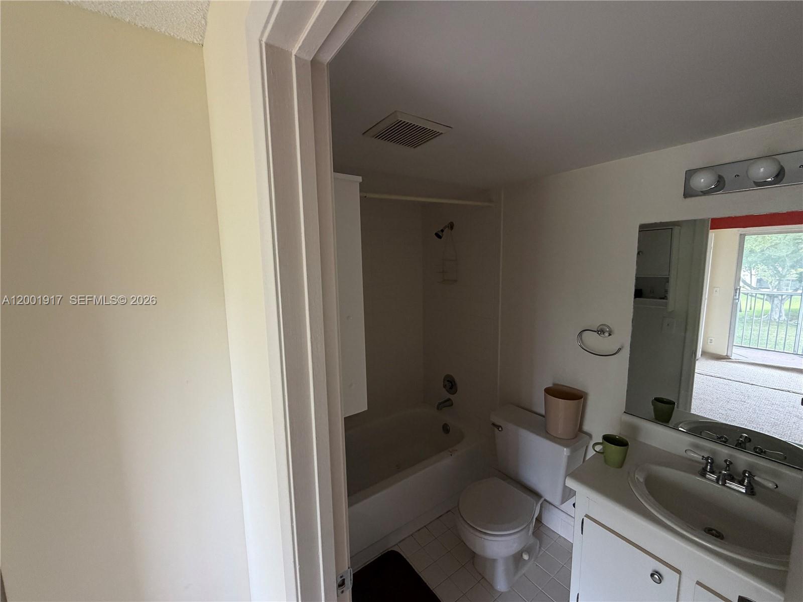 T306 1 / 2  sq. ft. $ 2026-04-15 0 Photo