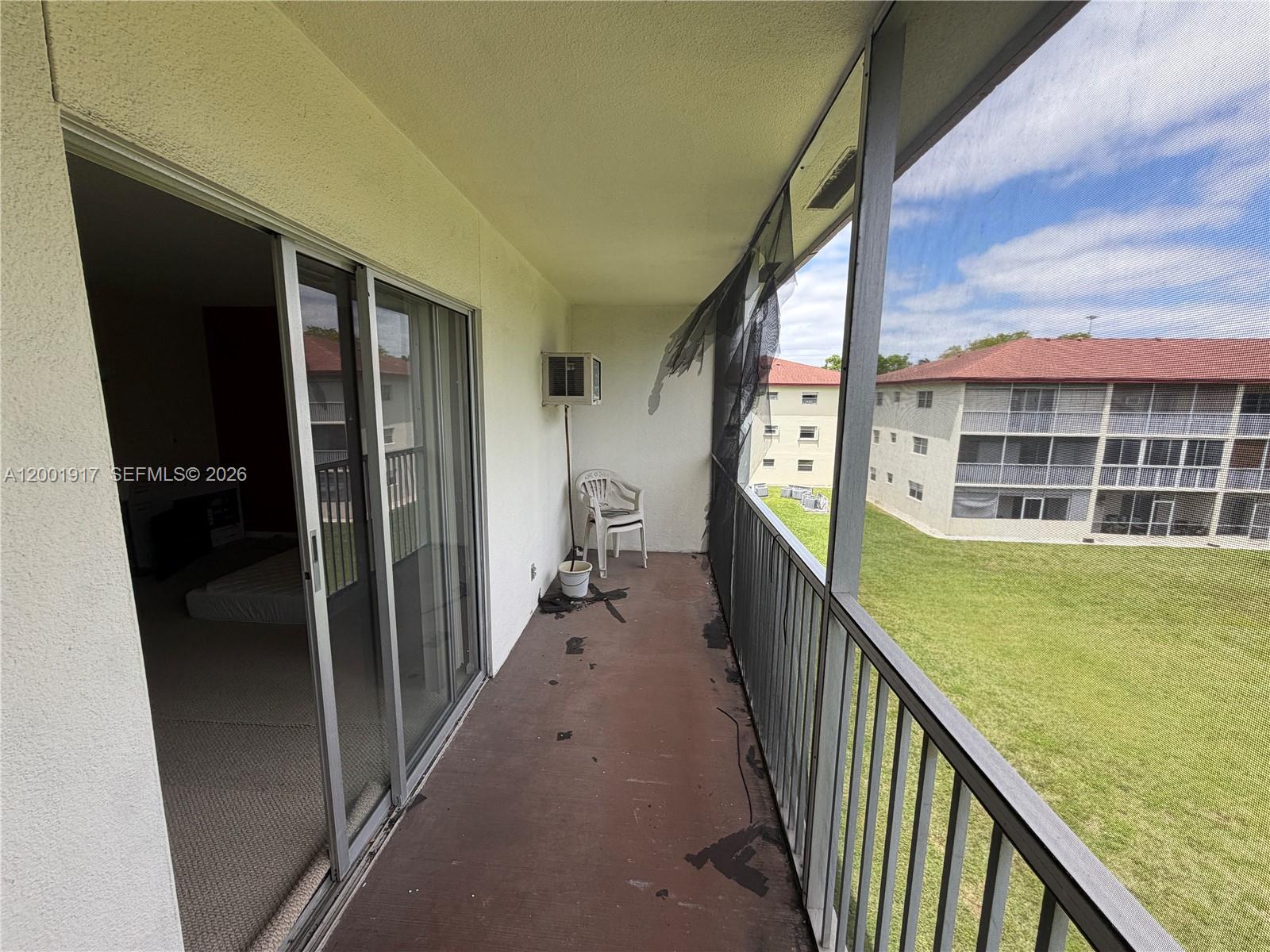 T306 1 / 2  sq. ft. $ 2026-04-15 0 Photo