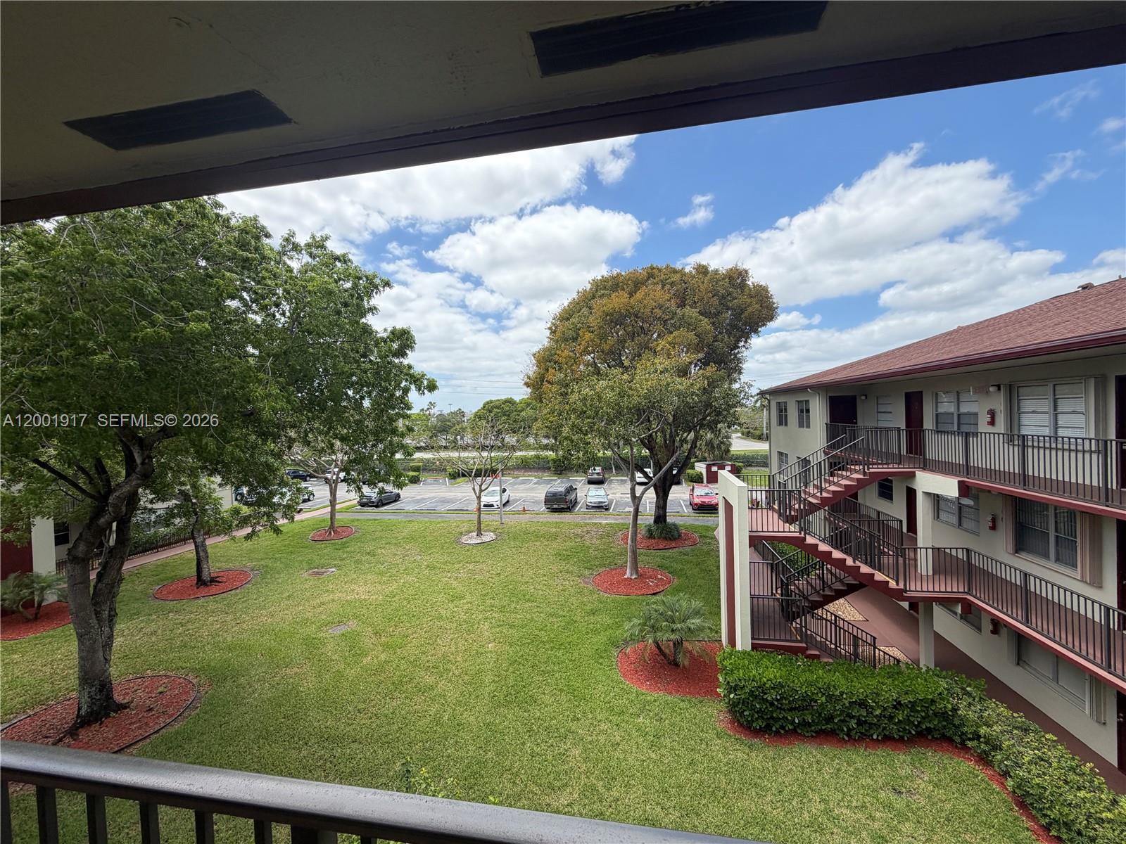 T306 1 / 2  sq. ft. $ 2026-04-15 0 Photo