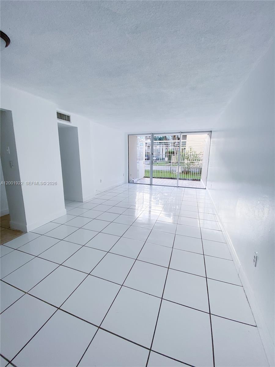 110 2 / 2 1085 sq. ft. $ 2026-04-15 0 Photo