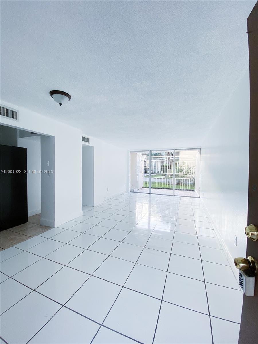 110 2 / 2 1085 sq. ft. $ 2026-04-15 0 Photo