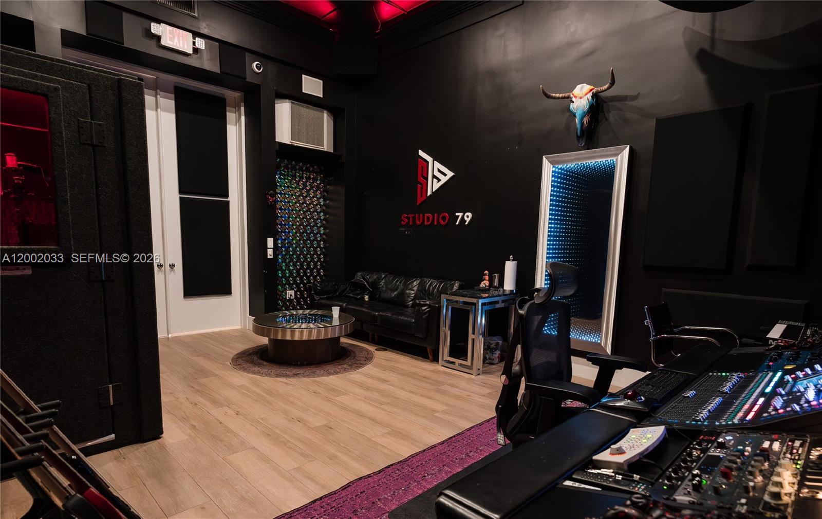   /   sq. ft. $ 2026-04-16 0 Photo