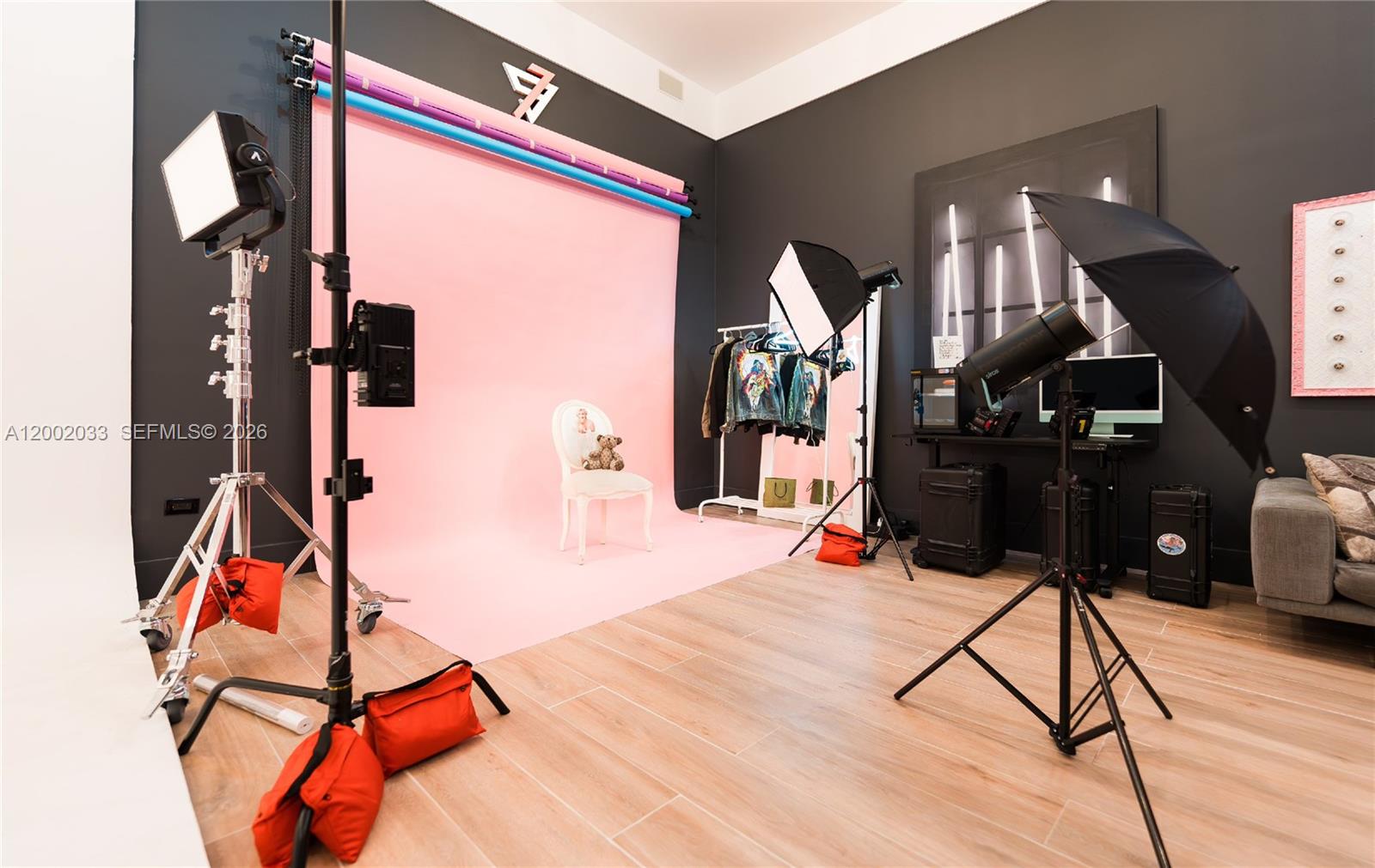   /   sq. ft. $ 2026-04-16 0 Photo