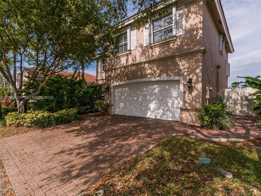 Photo of 1590 Seagrape Way  (1590), Hollywood, Florida, 33019 - 