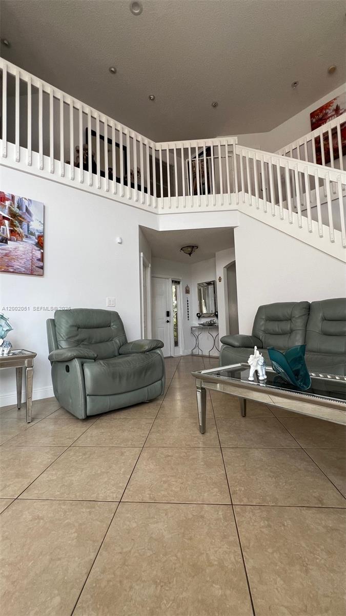 Photo of 1590 Seagrape Way  (1590), Hollywood, Florida, 33019 - 