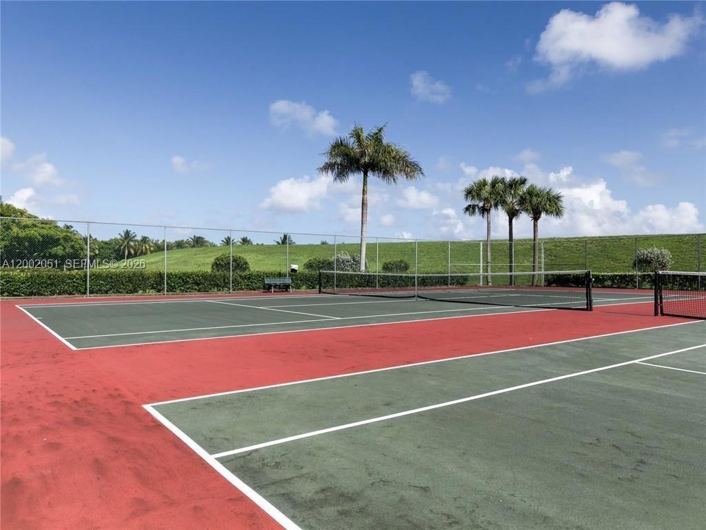 Photo of 1590 Seagrape Way  (1590), Hollywood, Florida, 33019 - 