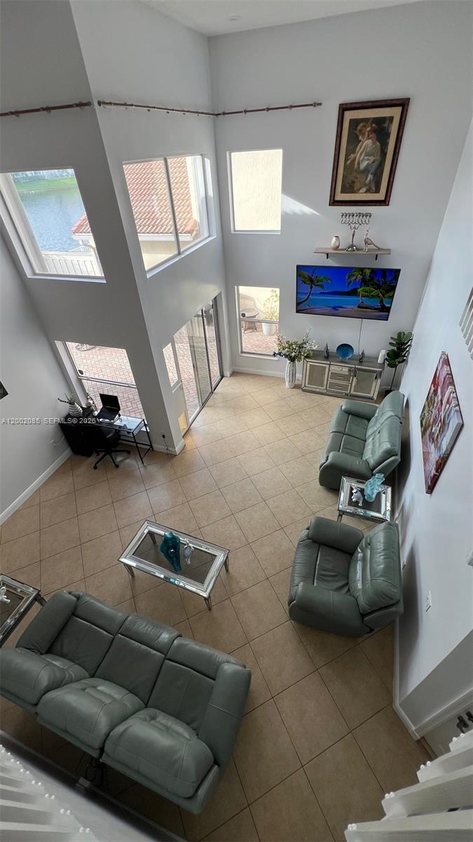 Photo of 1590 Seagrape Way  (1590), Hollywood, Florida, 33019 - 