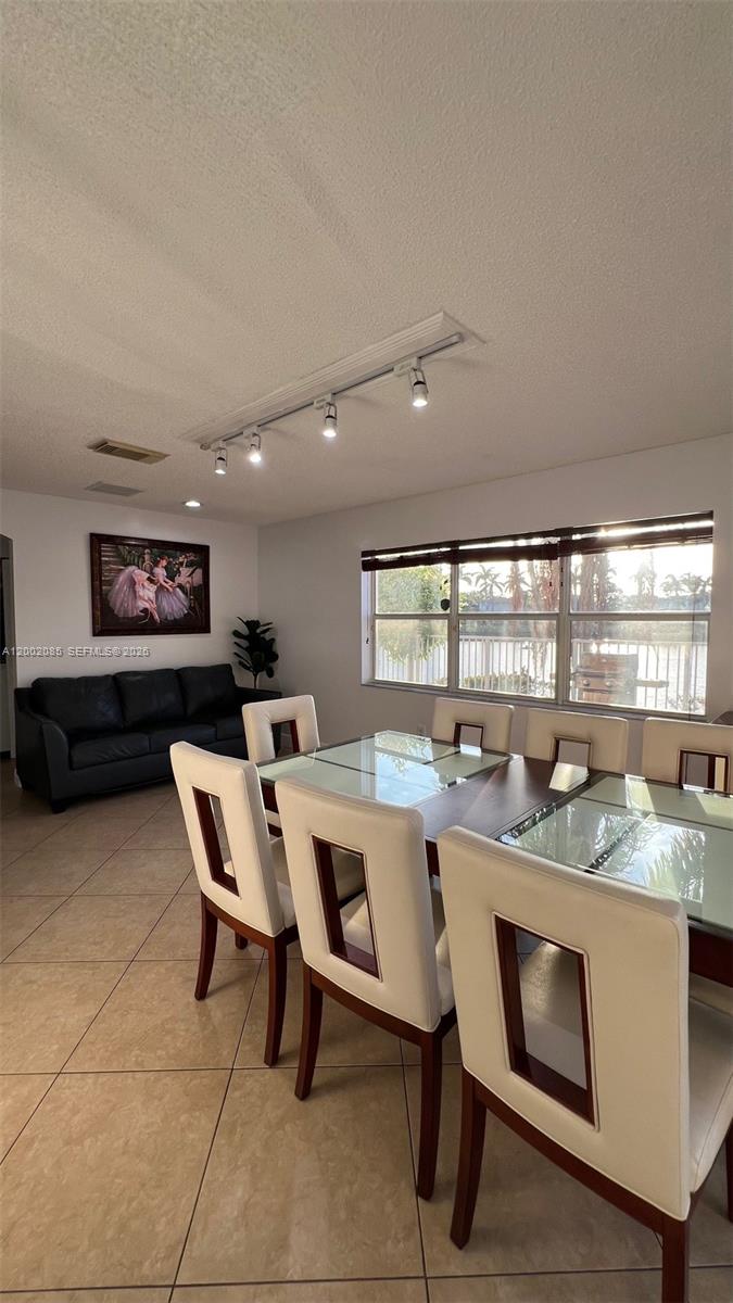 Photo of 1590 Seagrape Way  (1590), Hollywood, Florida, 33019 - 