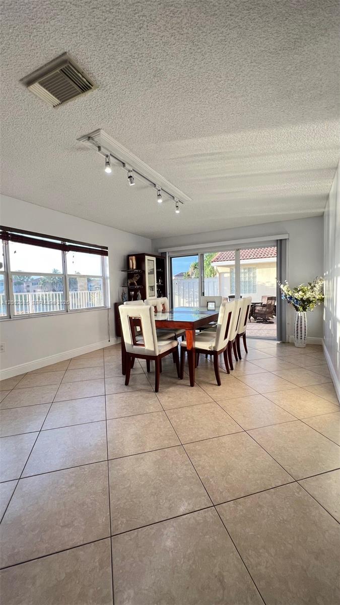 Photo of 1590 Seagrape Way  (1590), Hollywood, Florida, 33019 - 