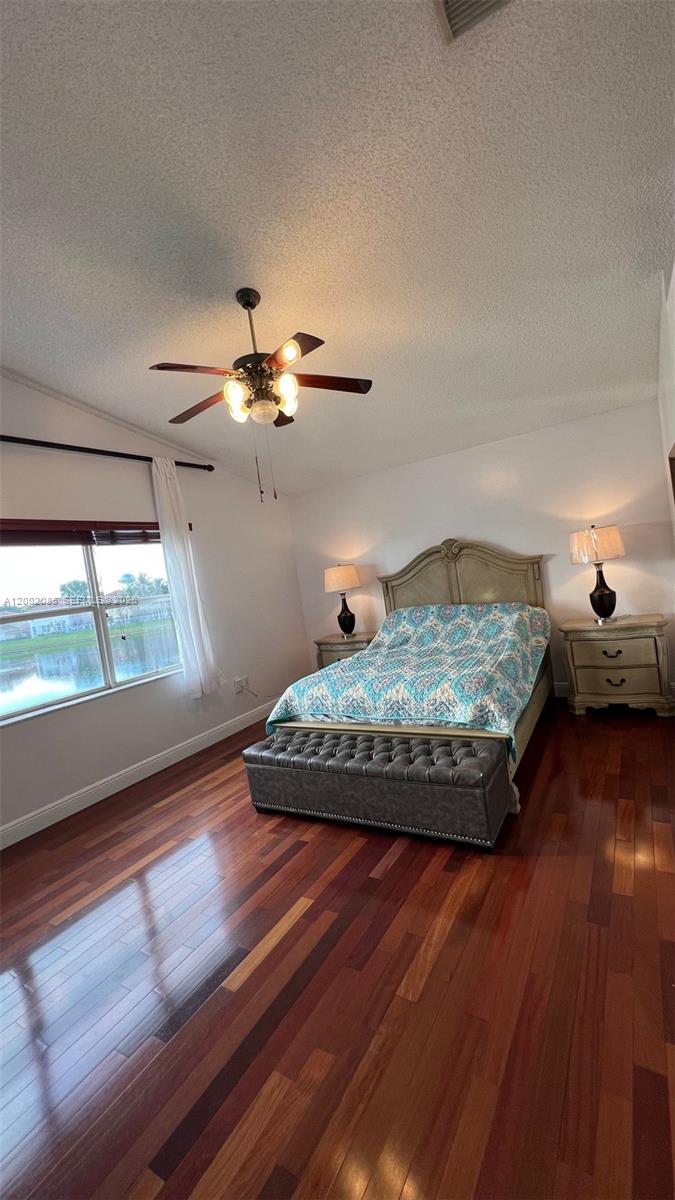 Photo of 1590 Seagrape Way  (1590), Hollywood, Florida, 33019 - 