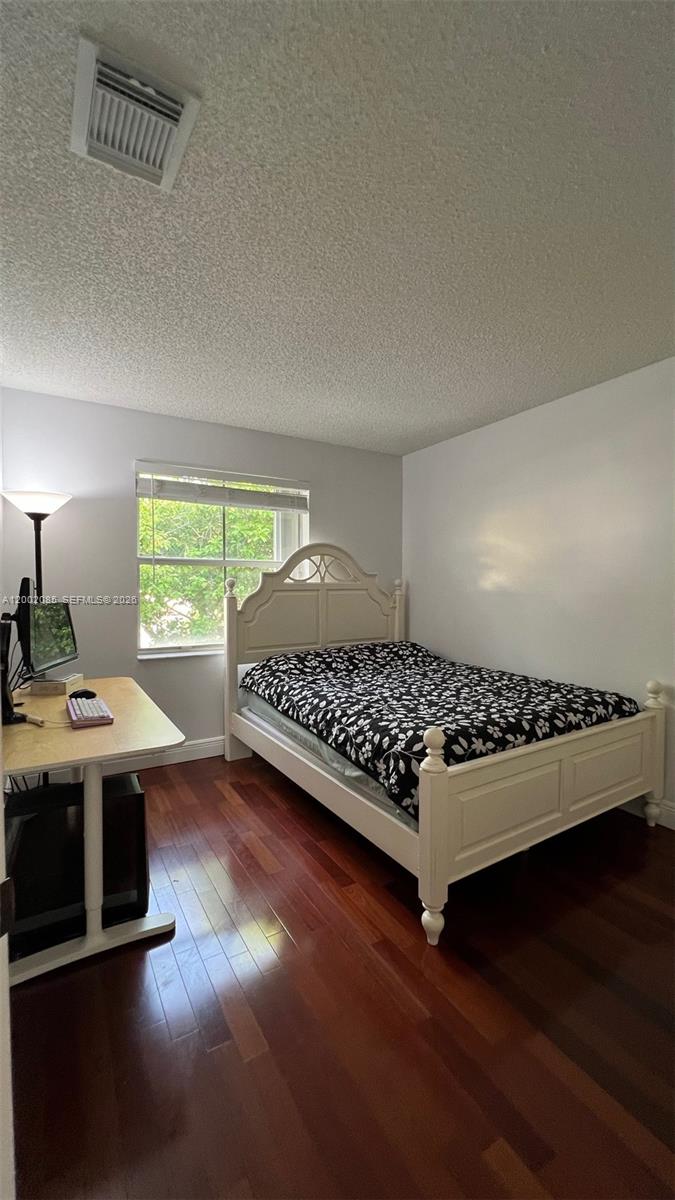 Photo of 1590 Seagrape Way  (1590), Hollywood, Florida, 33019 - 