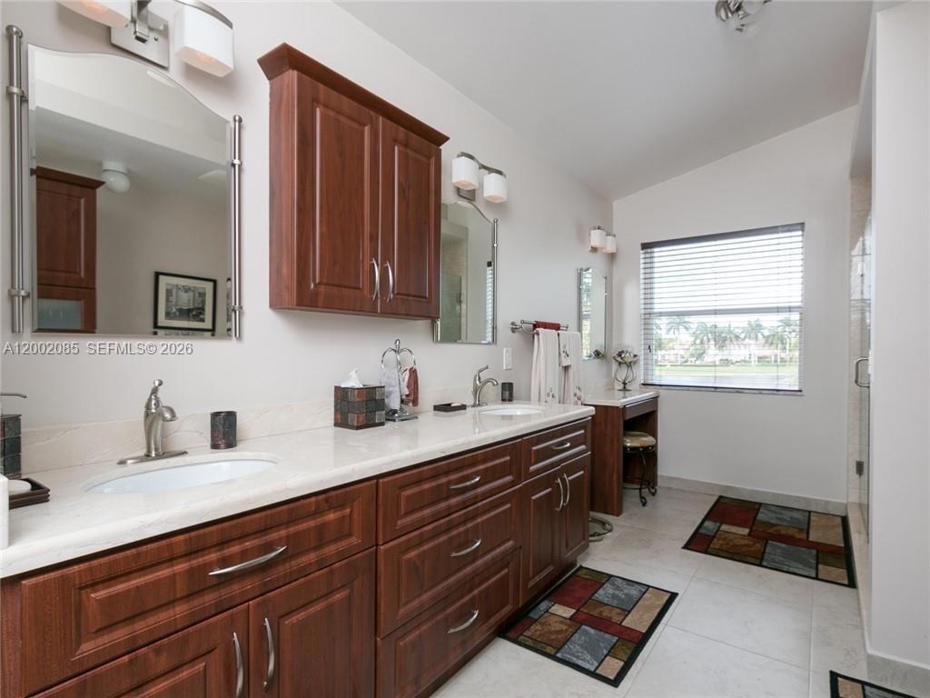 Photo of 1590 Seagrape Way  (1590), Hollywood, Florida, 33019 - 