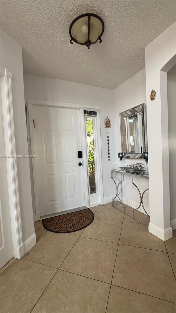 Photo of 1590 Seagrape Way  (1590), Hollywood, Florida, 33019 - 